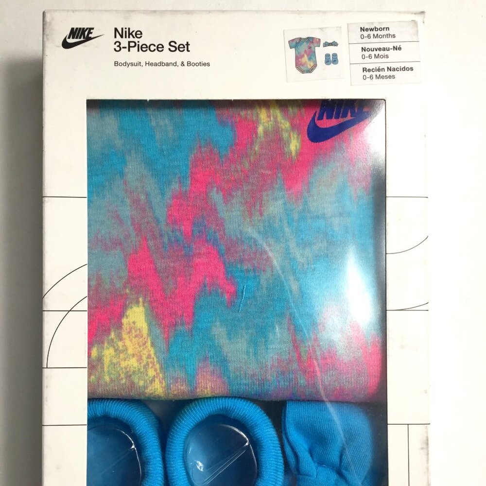 Nike Digi Tie Dye 3-Piece Box Set Newborn (Baby) Size 0-6 Months